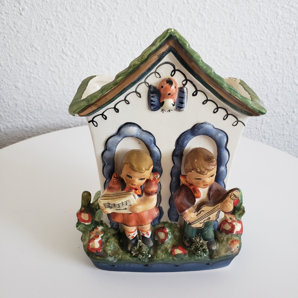 #MC Antique Liipper&Mann Ceramic Kids Playing Music Wall Pocket Vase Plant